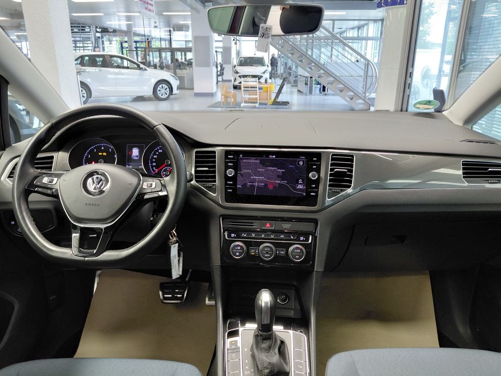 VW Golf Sportsvan bei Hoffmann Automobile in Wolfsburg kaufen und sofort mitnehmen - Bild 5