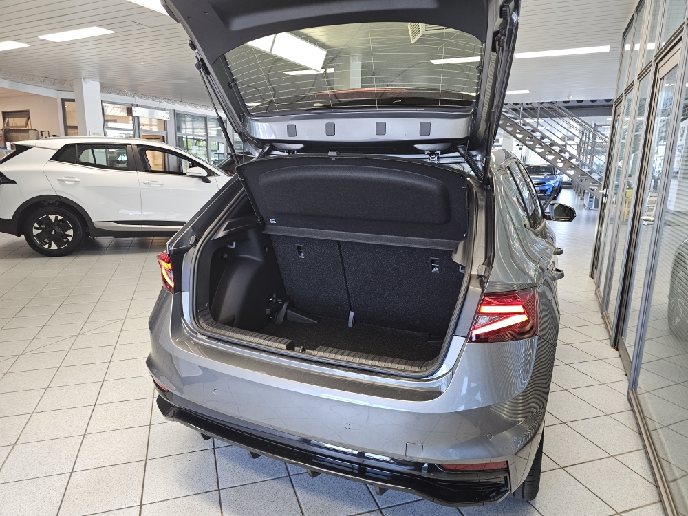 Skoda Fabia bei Hoffmann Automobile in Wolfsburg kaufen und sofort mitnehmen - Bild 2