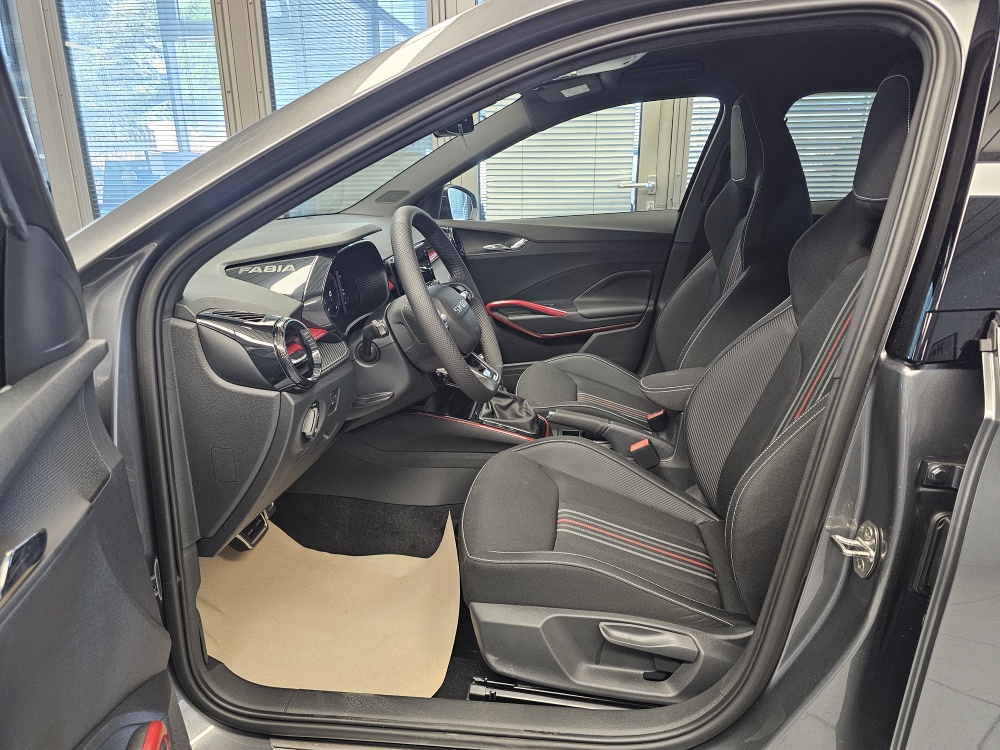 Skoda Fabia bei Hoffmann Automobile in Wolfsburg kaufen und sofort mitnehmen - Bild 21