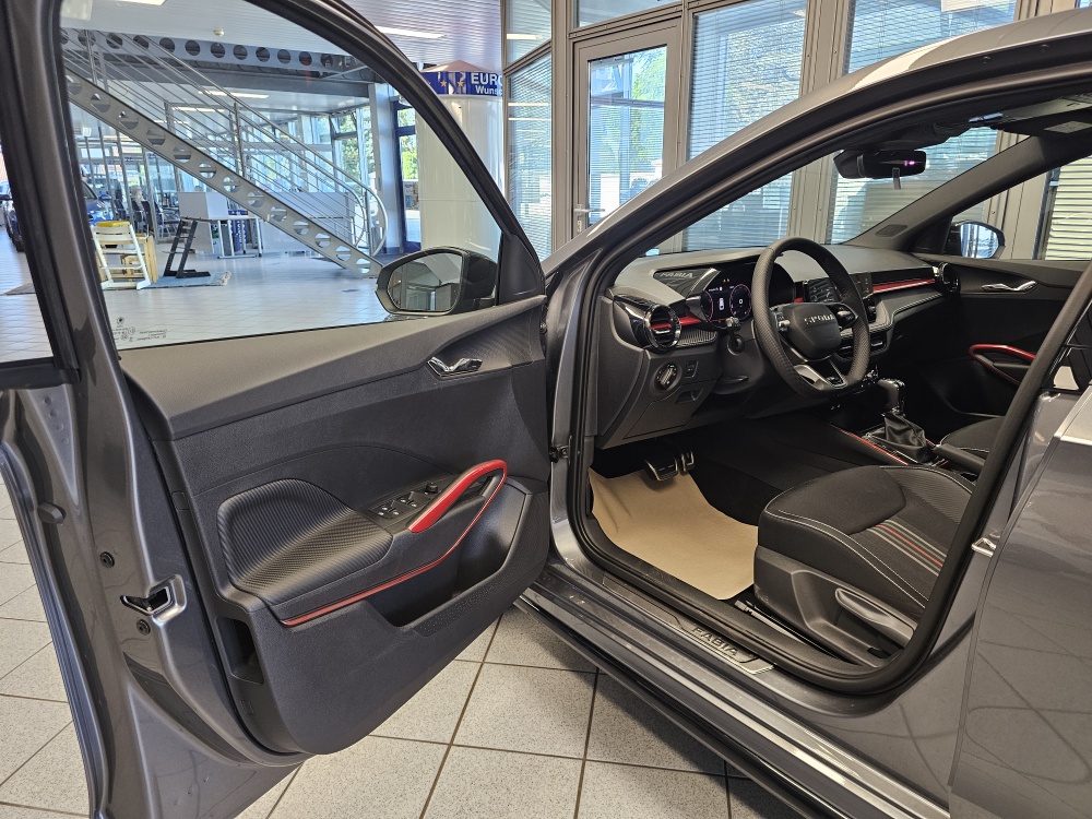 Skoda Fabia bei Hoffmann Automobile in Wolfsburg kaufen und sofort mitnehmen - Bild 22