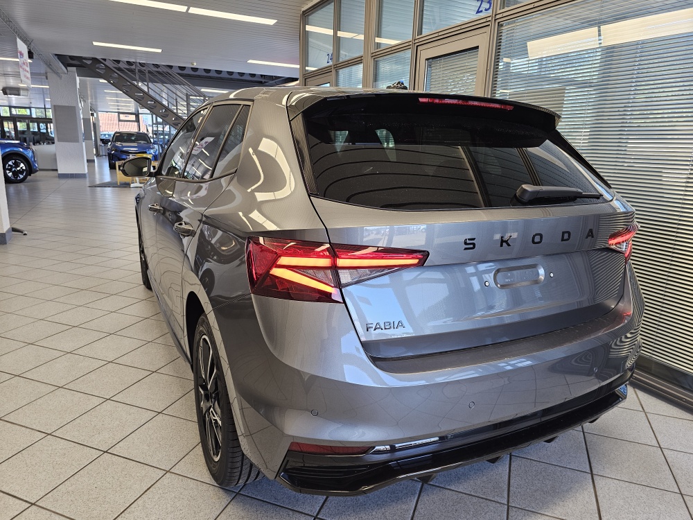 Skoda Fabia bei Hoffmann Automobile in Wolfsburg kaufen und sofort mitnehmen - Bild 3