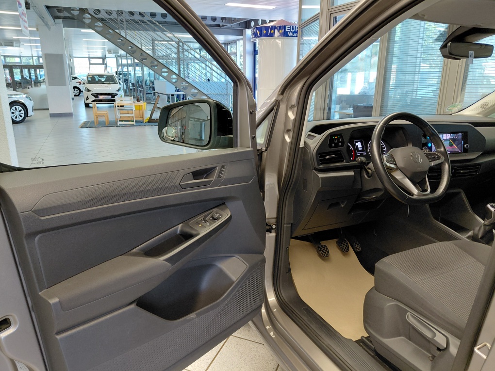 VW Caddy Maxi bei Hoffmann Automobile in Wolfsburg kaufen und sofort mitnehmen - Bild 23