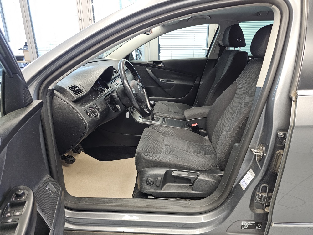 VW Passat Variant bei Hoffmann Automobile in Wolfsburg kaufen und sofort mitnehmen - Bild 15