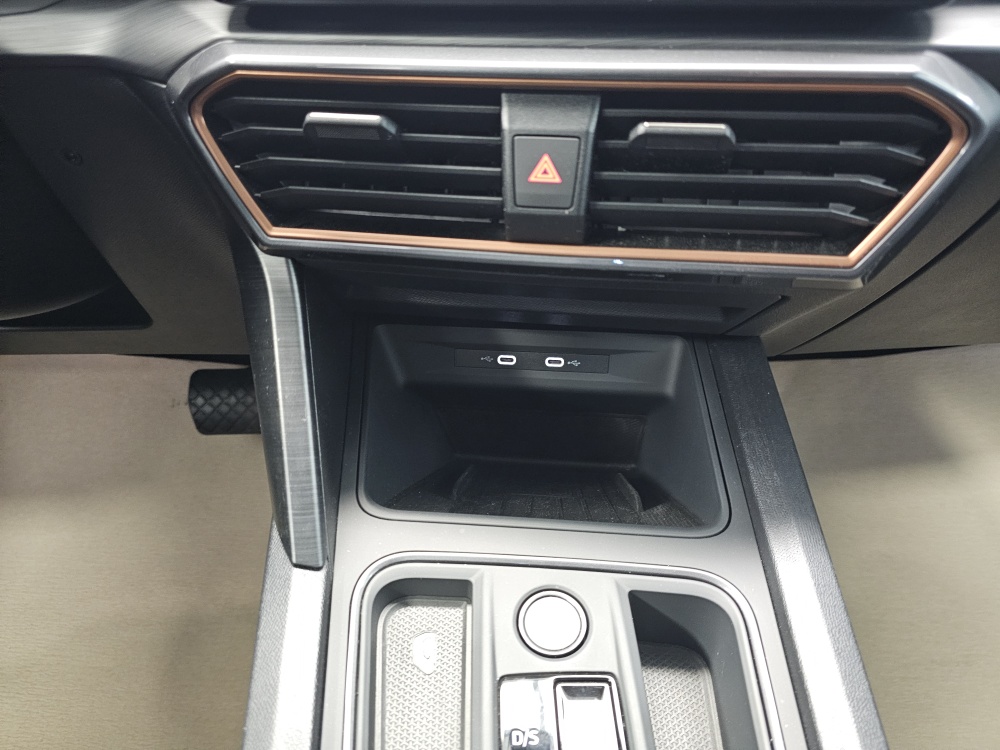 Cupra Formentor bei Hoffmann Automobile in Wolfsburg kaufen und sofort mitnehmen - Bild 10