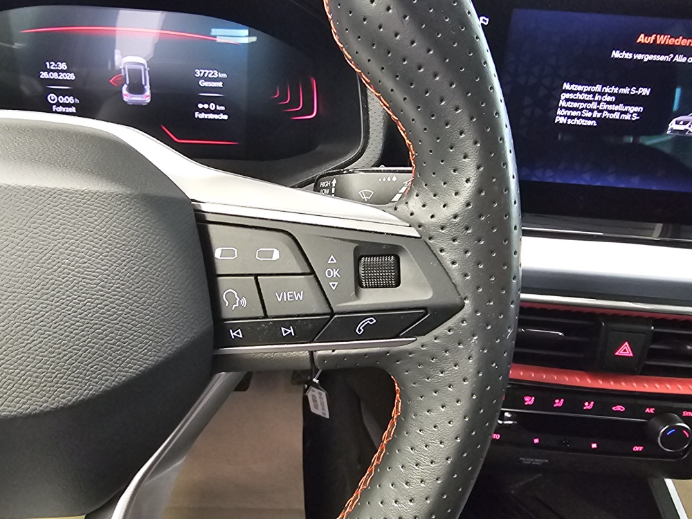 Seat Arona bei Hoffmann Automobile in Wolfsburg kaufen und sofort mitnehmen - Bild 20