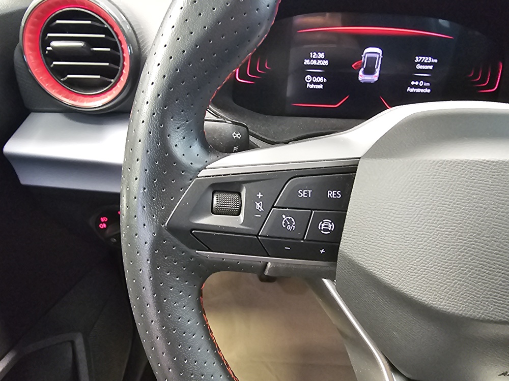 Seat Arona bei Hoffmann Automobile in Wolfsburg kaufen und sofort mitnehmen - Bild 21