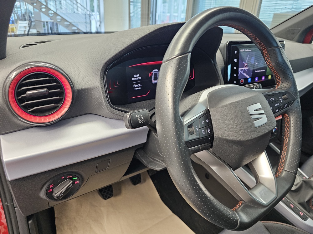 Seat Arona bei Hoffmann Automobile in Wolfsburg kaufen und sofort mitnehmen - Bild 24