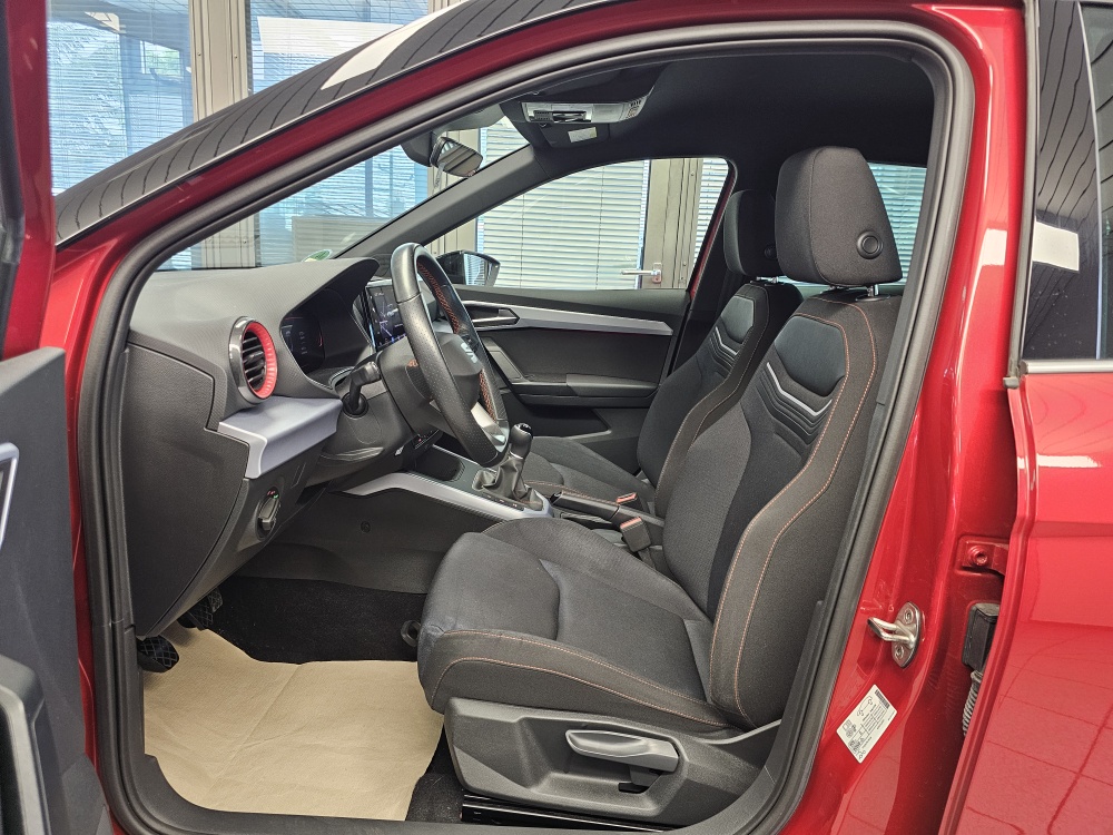 Seat Arona bei Hoffmann Automobile in Wolfsburg kaufen und sofort mitnehmen - Bild 25