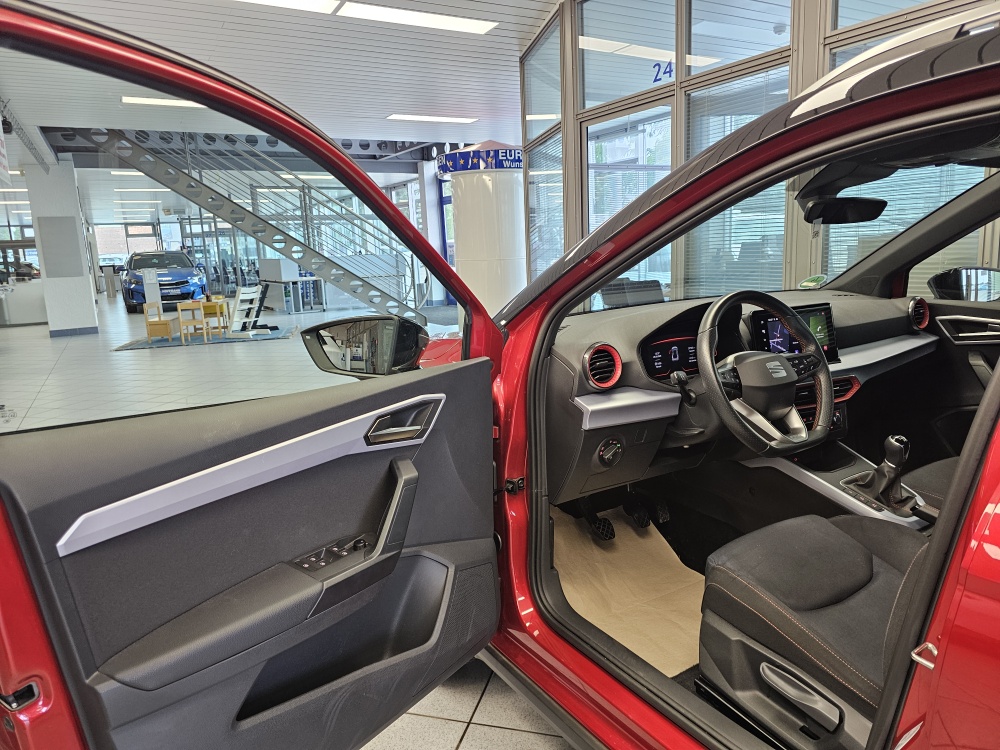 Seat Arona bei Hoffmann Automobile in Wolfsburg kaufen und sofort mitnehmen - Bild 26