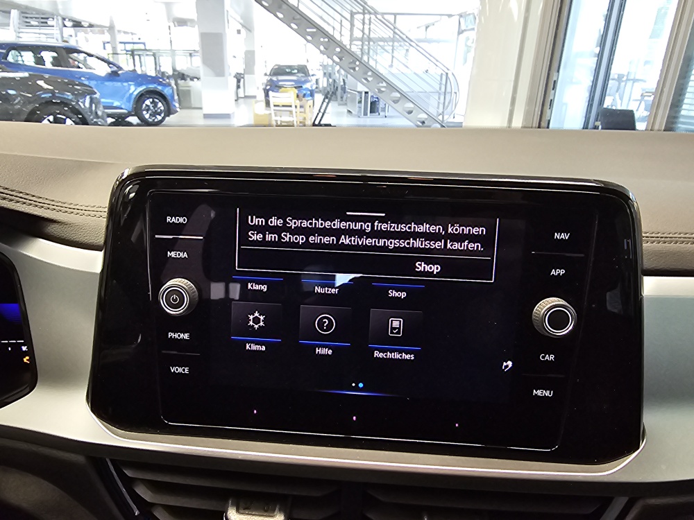 VW T-Roc bei Hoffmann Automobile in Wolfsburg kaufen und sofort mitnehmen - Bild 16