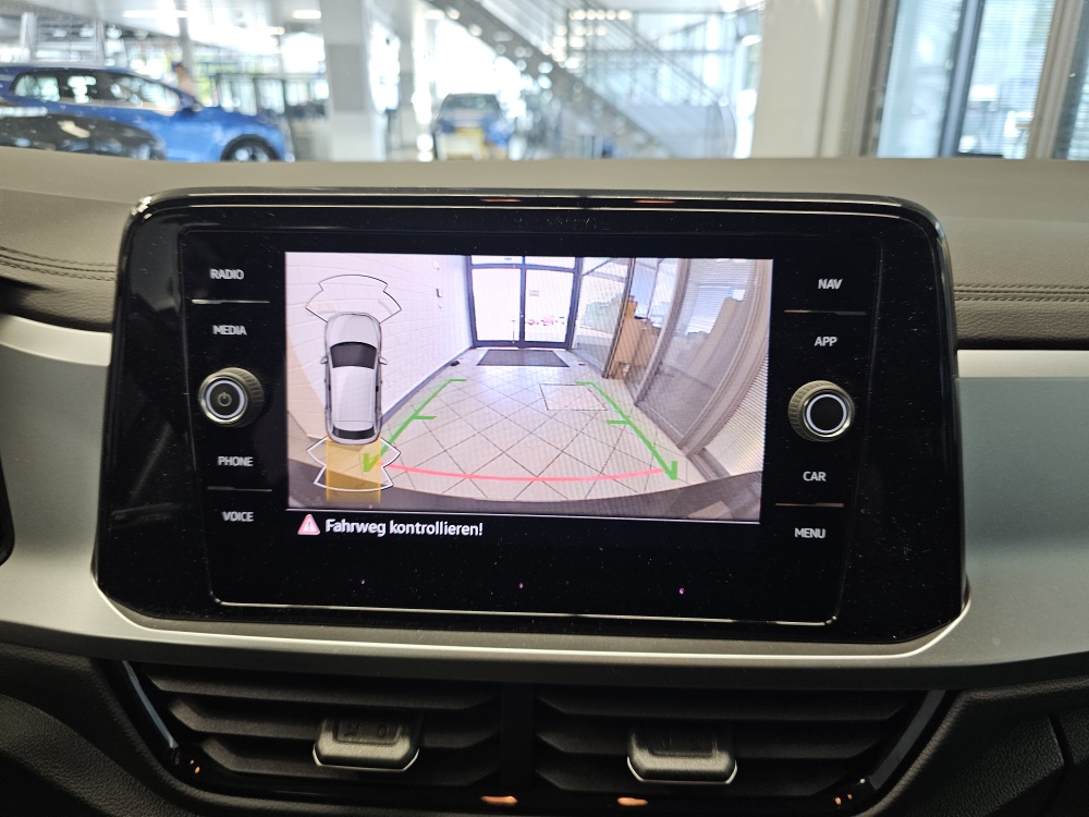 VW T-Roc bei Hoffmann Automobile in Wolfsburg kaufen und sofort mitnehmen - Bild 17