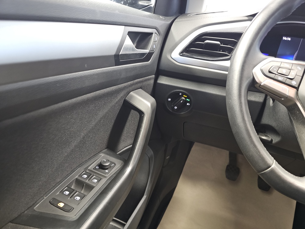 VW T-Roc bei Hoffmann Automobile in Wolfsburg kaufen und sofort mitnehmen - Bild 20