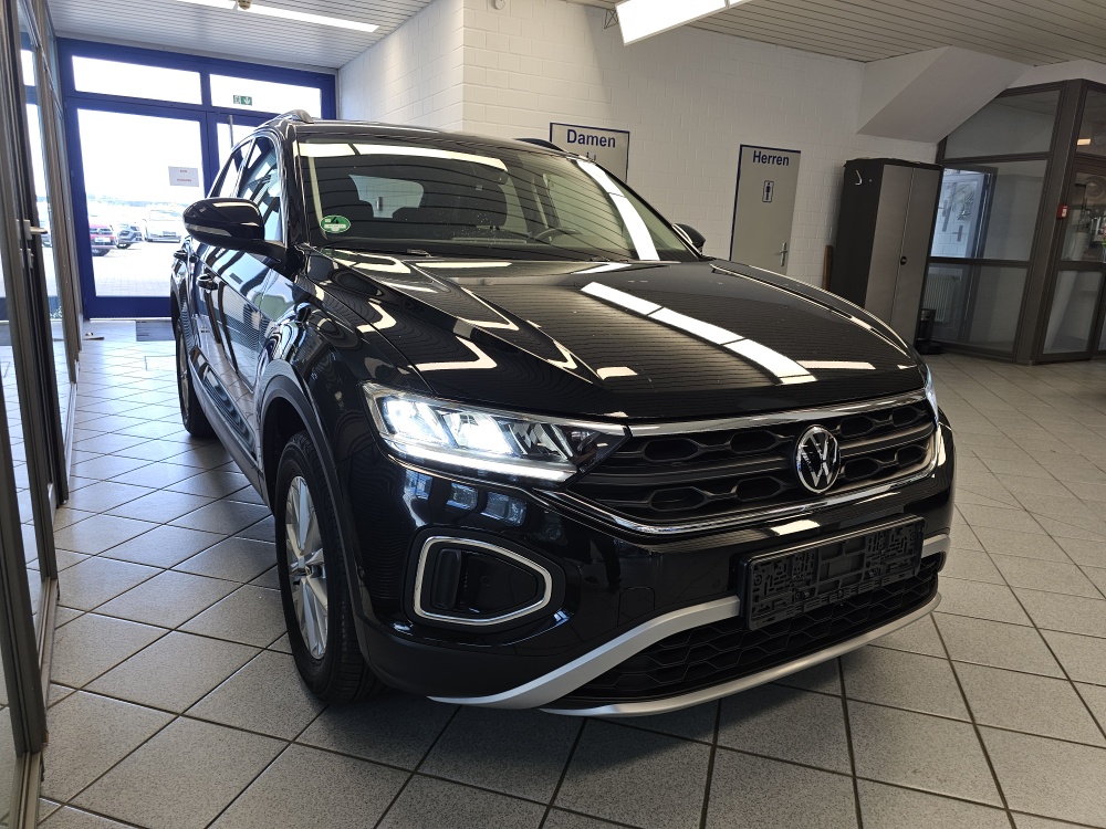 VW T-Roc bei Hoffmann Automobile in Wolfsburg kaufen und sofort mitnehmen - Bild 29