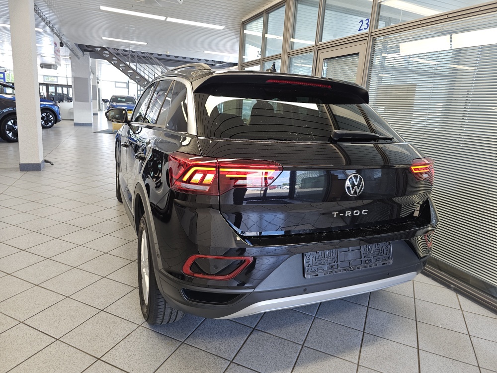 VW T-Roc bei Hoffmann Automobile in Wolfsburg kaufen und sofort mitnehmen - Bild 3