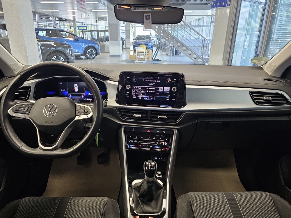 VW T-Roc bei Hoffmann Automobile in Wolfsburg kaufen und sofort mitnehmen - Bild 6