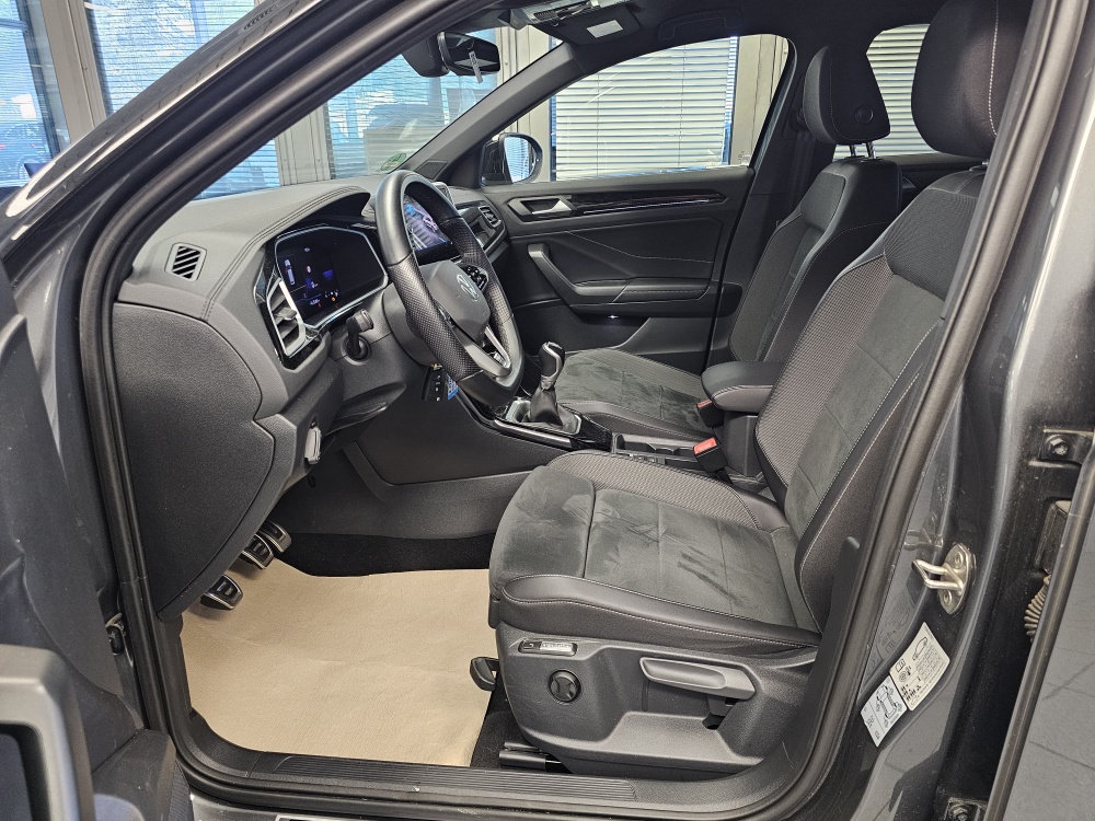VW T-Roc bei Hoffmann Automobile in Wolfsburg kaufen und sofort mitnehmen - Bild 22