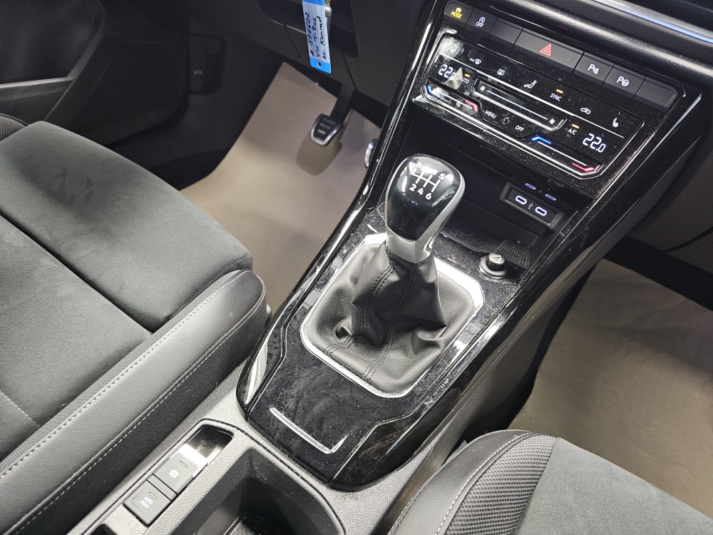 VW T-Roc bei Hoffmann Automobile in Wolfsburg kaufen und sofort mitnehmen - Bild 7