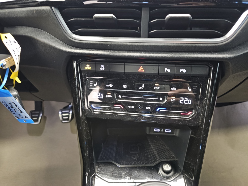 VW T-Roc bei Hoffmann Automobile in Wolfsburg kaufen und sofort mitnehmen - Bild 8