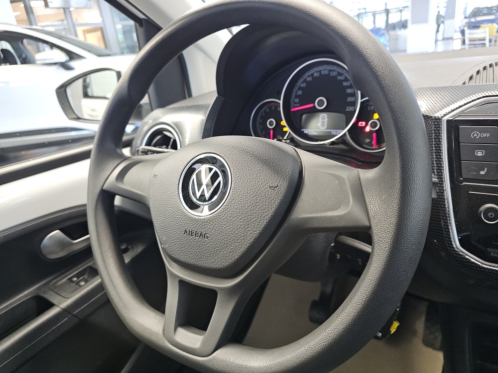 VW up! bei Hoffmann Automobile in Wolfsburg kaufen und sofort mitnehmen - Bild 11