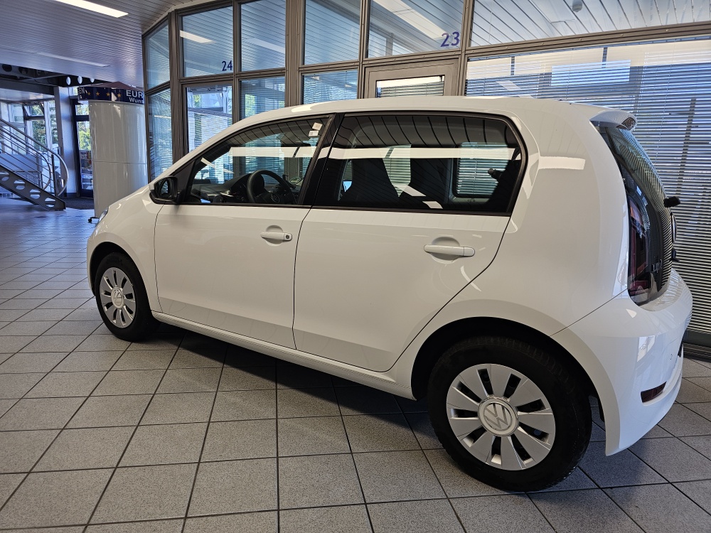 VW up! bei Hoffmann Automobile in Wolfsburg kaufen und sofort mitnehmen - Bild 17