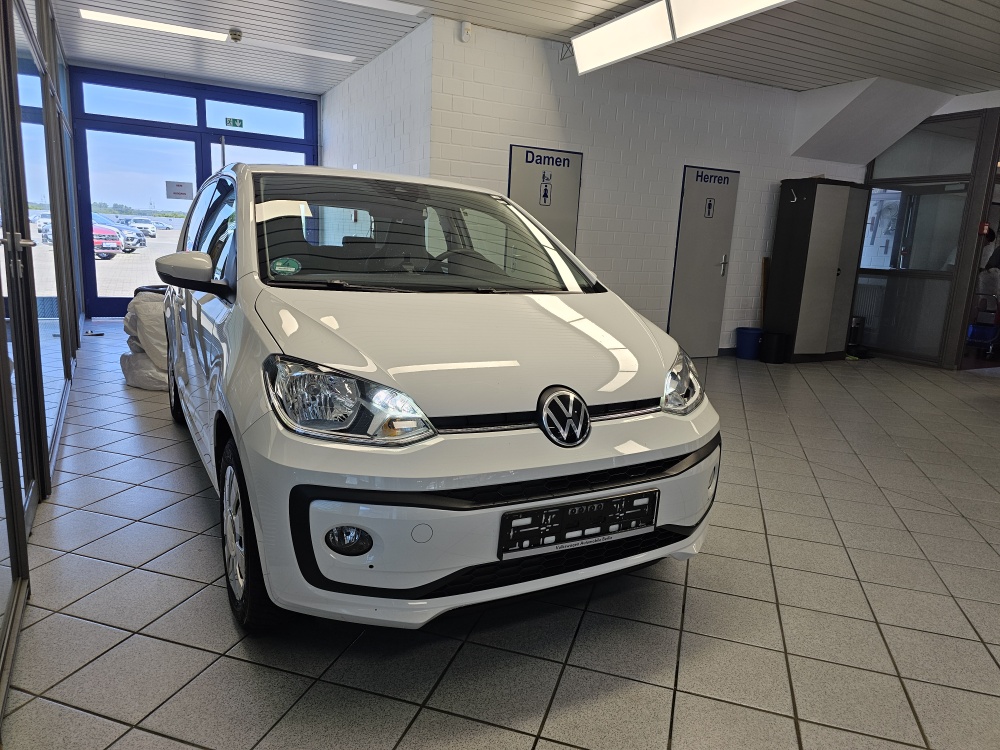 VW up! bei Hoffmann Automobile in Wolfsburg kaufen und sofort mitnehmen - Bild 20