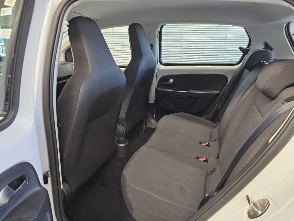VW up! bei Hoffmann Automobile in Wolfsburg kaufen und sofort mitnehmen - Bild 5