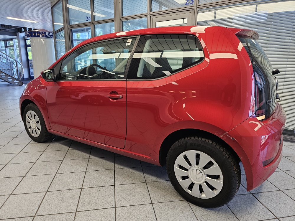 VW up! bei Hoffmann Automobile in Wolfsburg kaufen und sofort mitnehmen - Bild 17