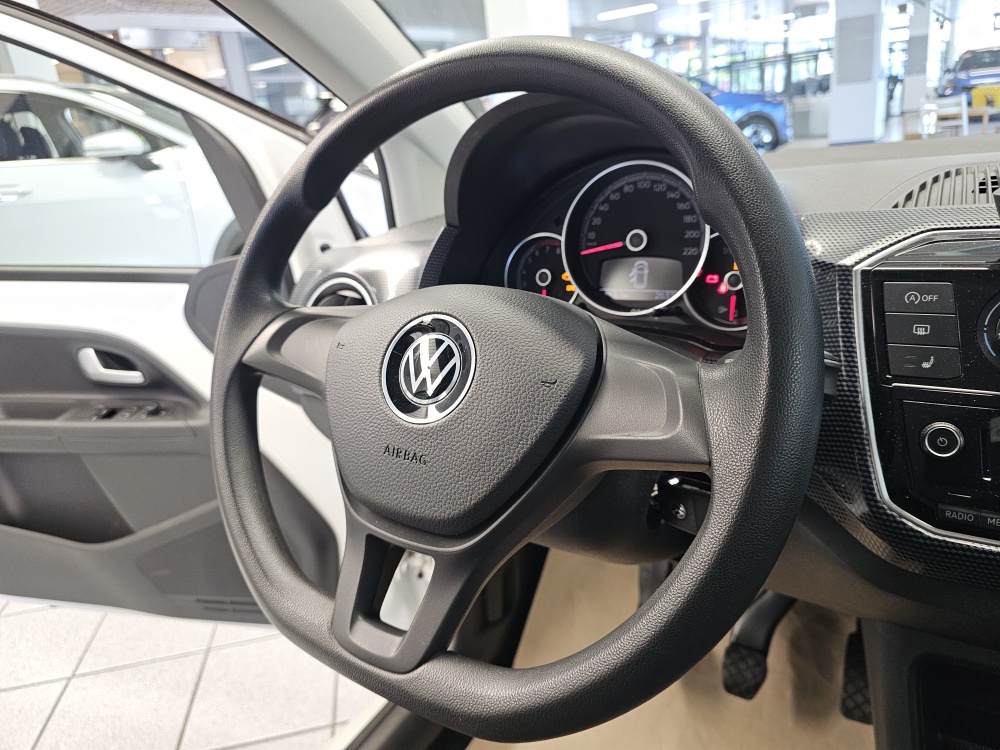 VW up! bei Hoffmann Automobile in Wolfsburg kaufen und sofort mitnehmen - Bild 10
