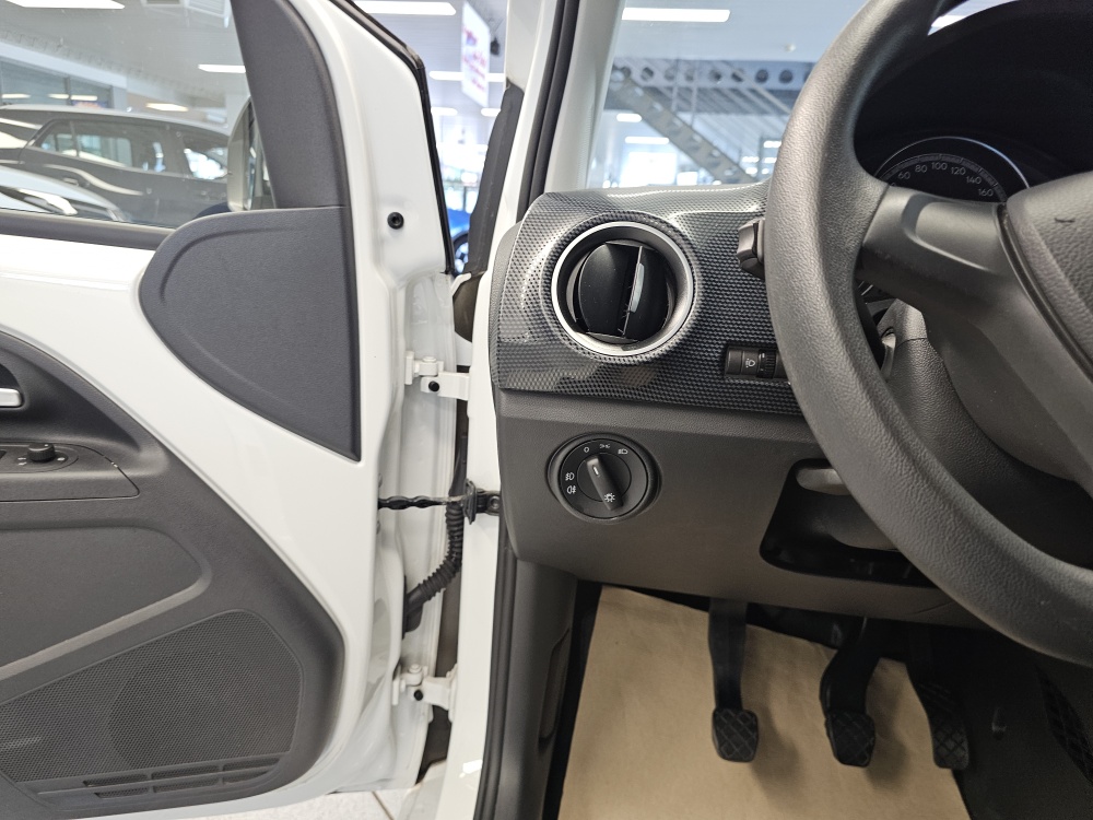 VW up! bei Hoffmann Automobile in Wolfsburg kaufen und sofort mitnehmen - Bild 11