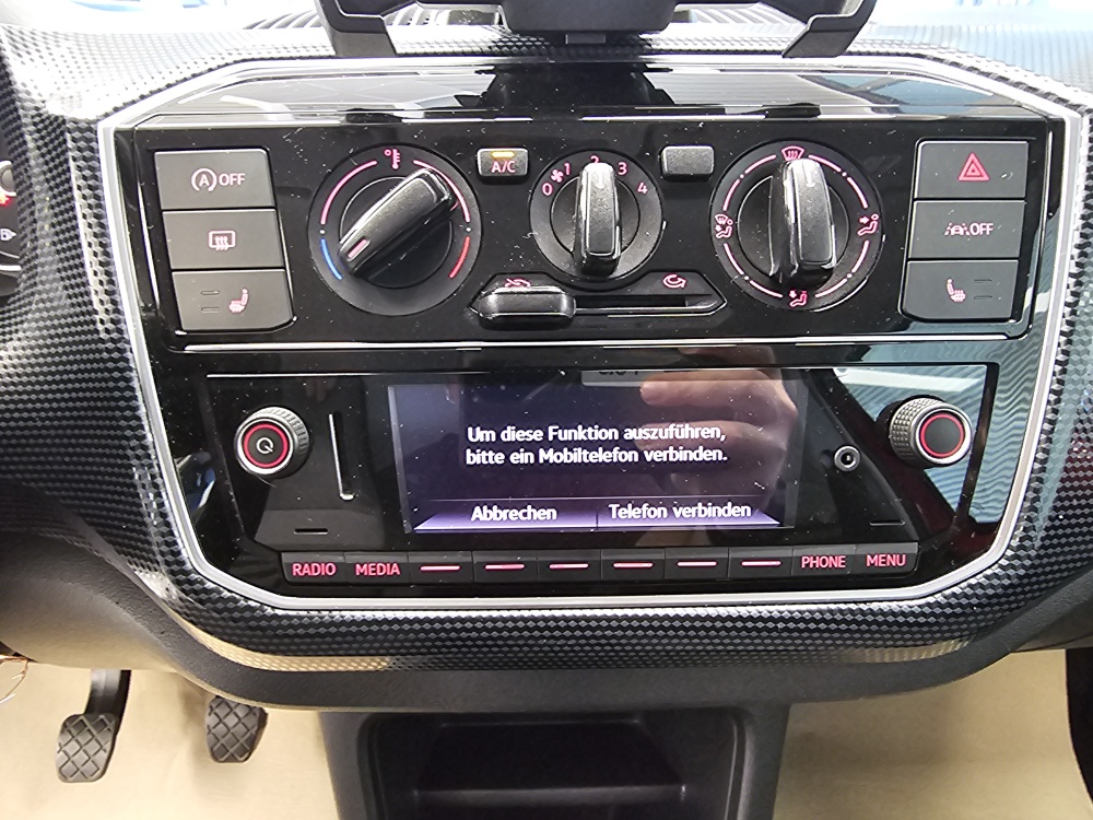 VW up! bei Hoffmann Automobile in Wolfsburg kaufen und sofort mitnehmen - Bild 10