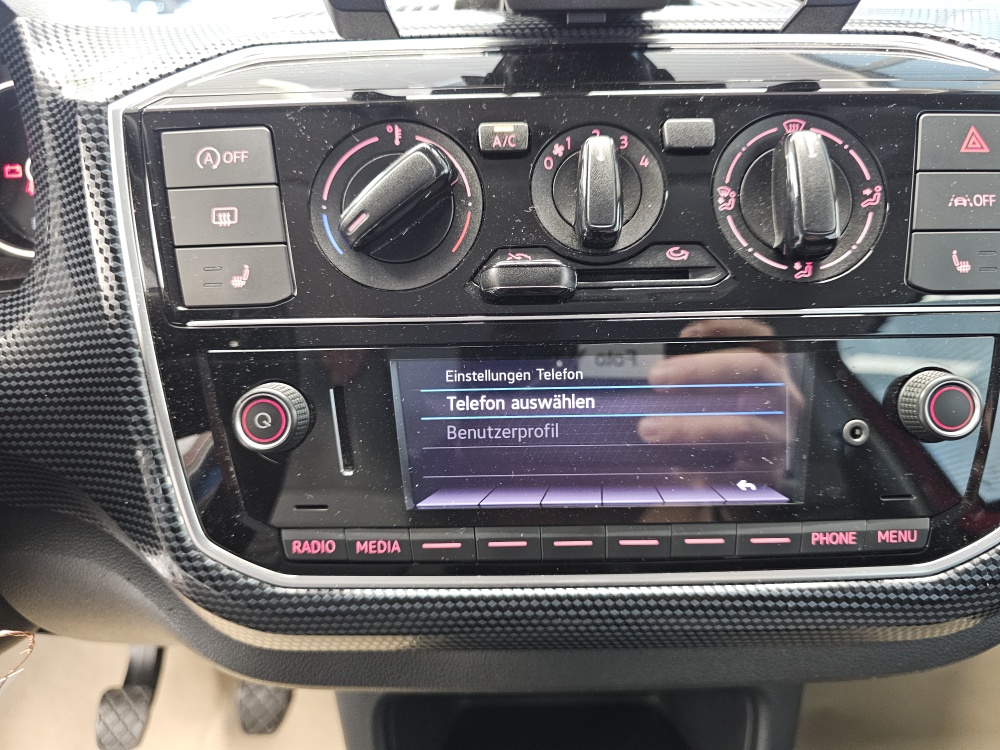VW up! bei Hoffmann Automobile in Wolfsburg kaufen und sofort mitnehmen - Bild 11