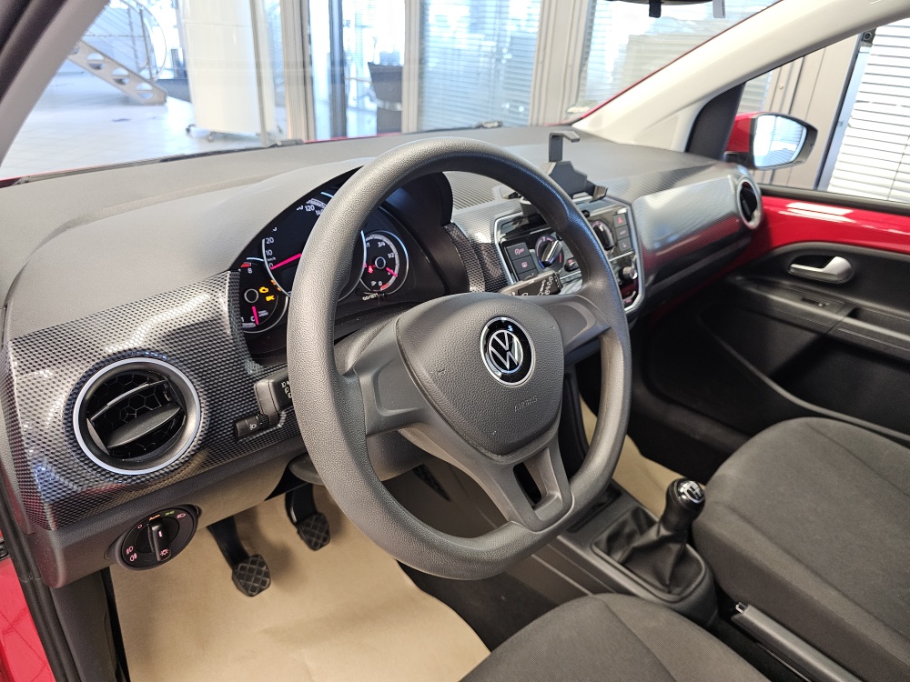 VW up! bei Hoffmann Automobile in Wolfsburg kaufen und sofort mitnehmen - Bild 15