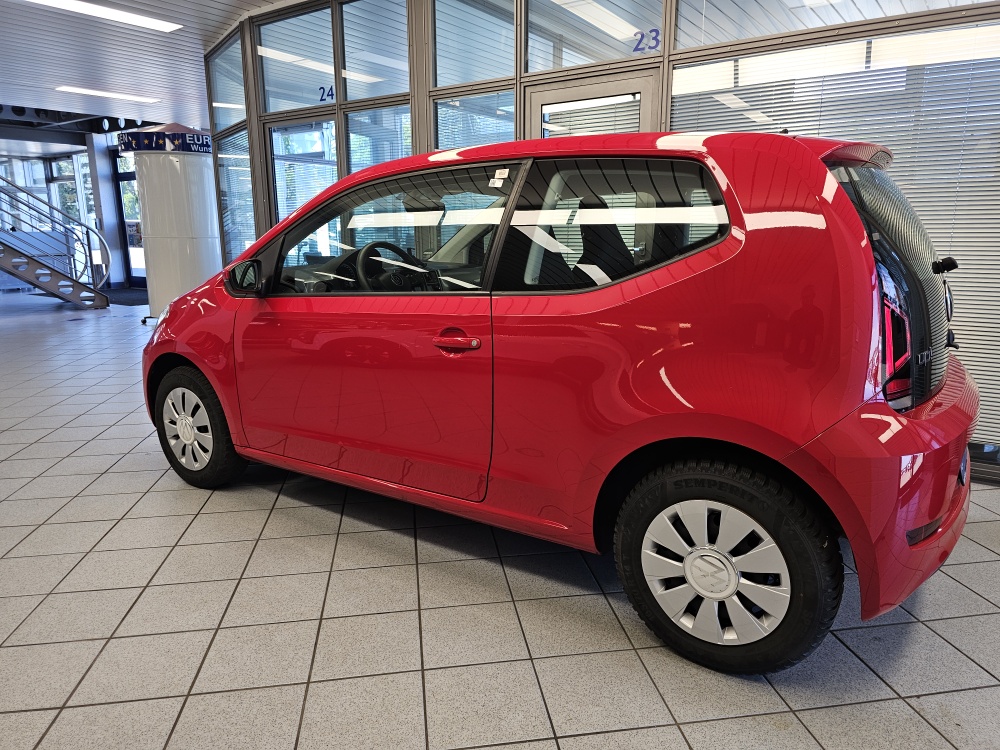 VW up! bei Hoffmann Automobile in Wolfsburg kaufen und sofort mitnehmen - Bild 18