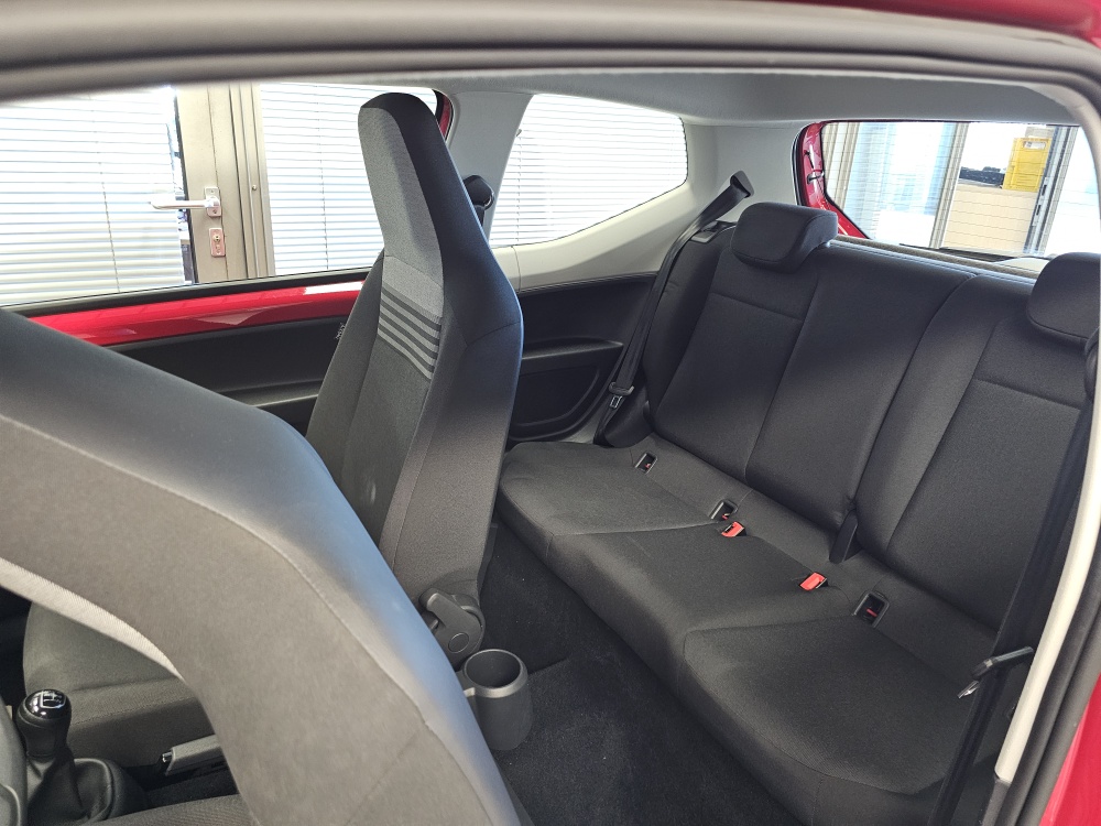 VW up! bei Hoffmann Automobile in Wolfsburg kaufen und sofort mitnehmen - Bild 5