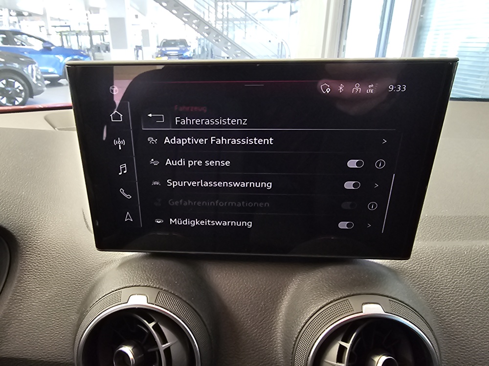 Audi Q2 bei Hoffmann Automobile in Wolfsburg kaufen und sofort mitnehmen - Bild 14