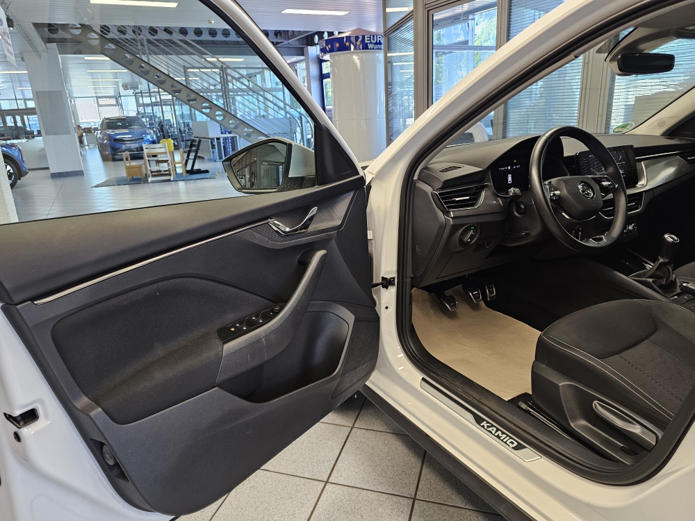 Skoda Kamiq bei Hoffmann Automobile in Wolfsburg kaufen und sofort mitnehmen - Bild 23