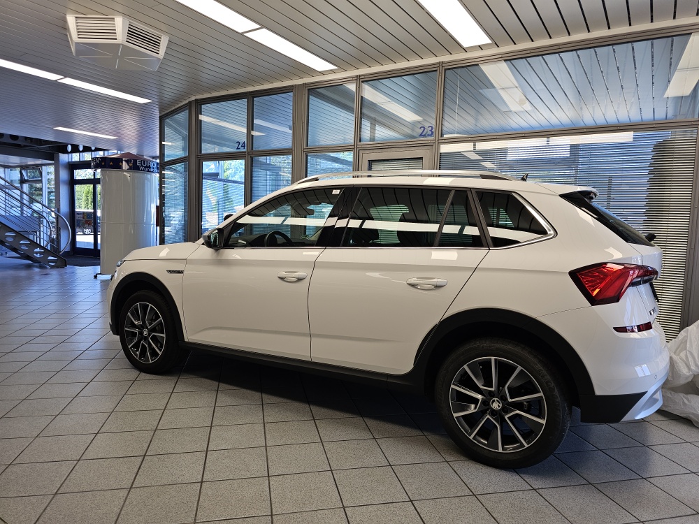 Skoda Kamiq bei Hoffmann Automobile in Wolfsburg kaufen und sofort mitnehmen - Bild 24