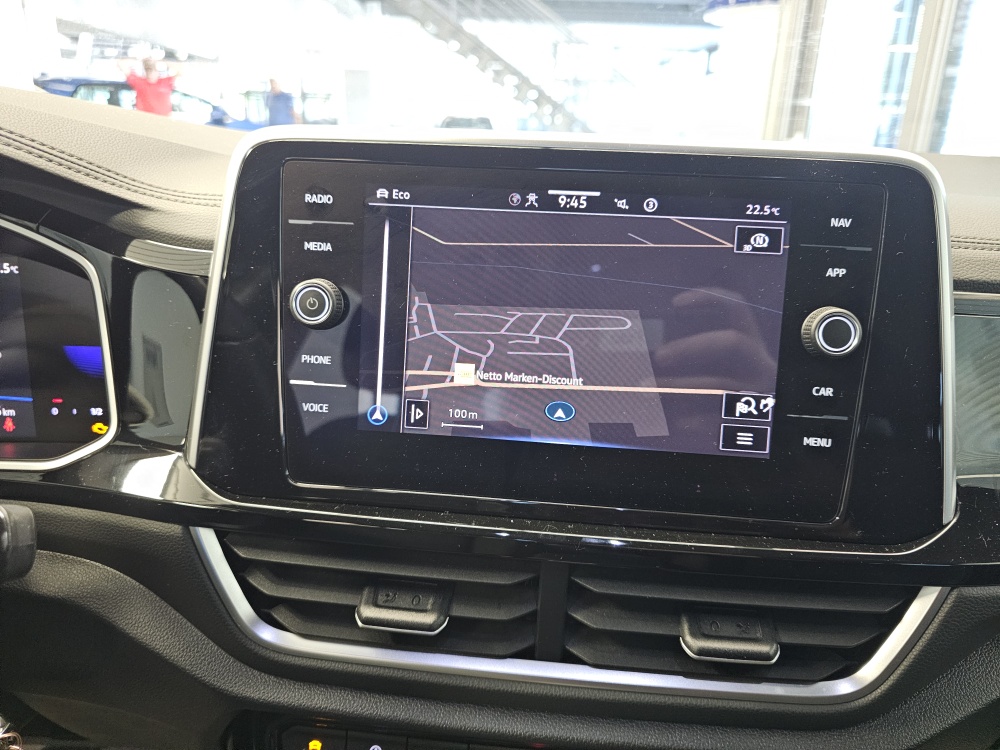 VW T-Roc bei Hoffmann Automobile in Wolfsburg kaufen und sofort mitnehmen - Bild 11