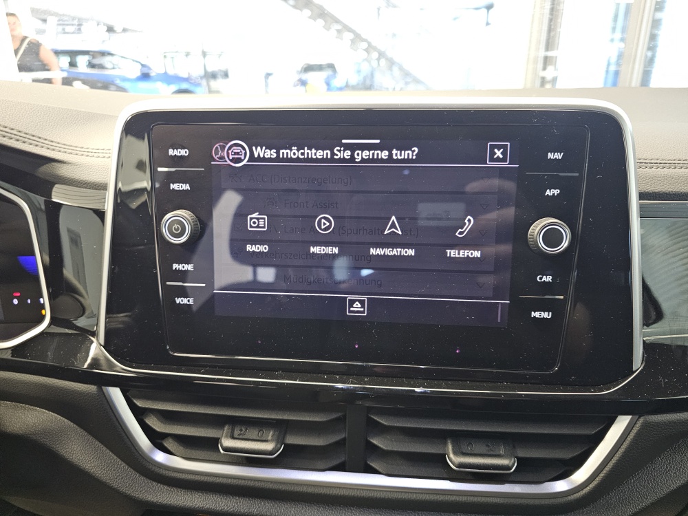 VW T-Roc bei Hoffmann Automobile in Wolfsburg kaufen und sofort mitnehmen - Bild 15