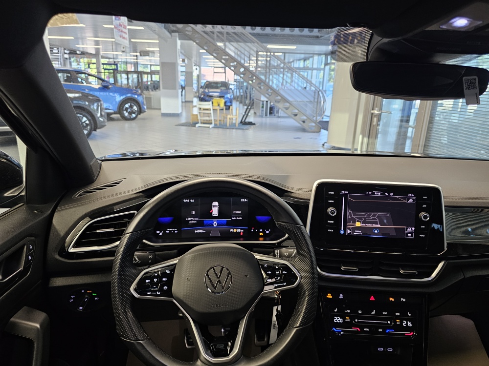 VW T-Roc bei Hoffmann Automobile in Wolfsburg kaufen und sofort mitnehmen - Bild 20