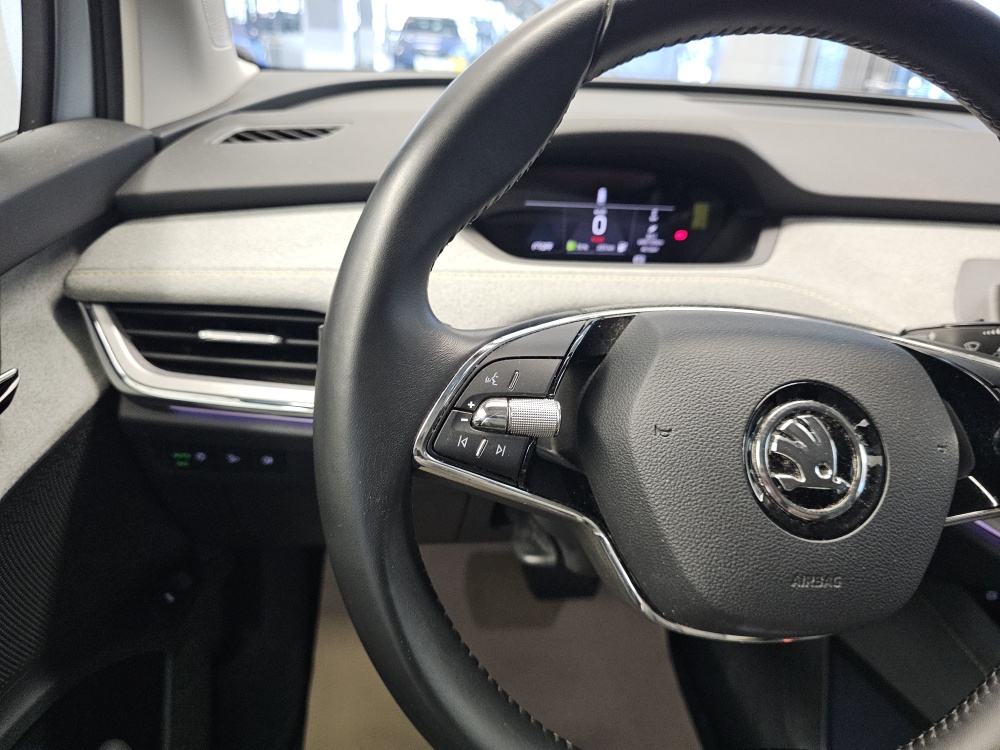 Skoda Enyaq bei Hoffmann Automobile in Wolfsburg kaufen und sofort mitnehmen - Bild 19
