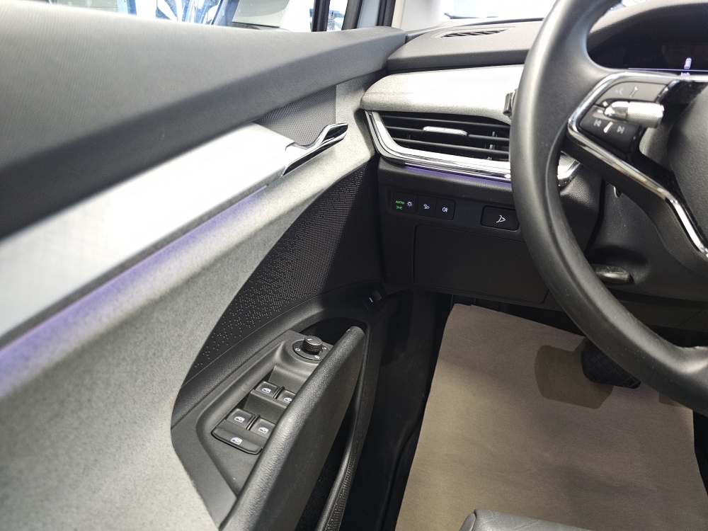 Skoda Enyaq bei Hoffmann Automobile in Wolfsburg kaufen und sofort mitnehmen - Bild 20