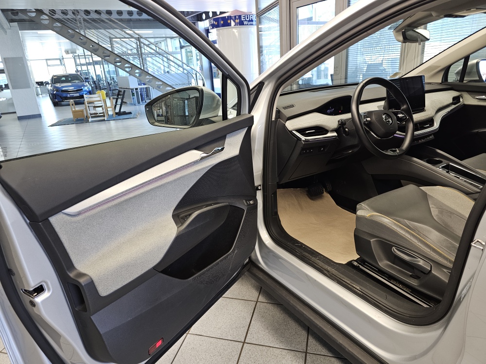 Skoda Enyaq bei Hoffmann Automobile in Wolfsburg kaufen und sofort mitnehmen - Bild 25