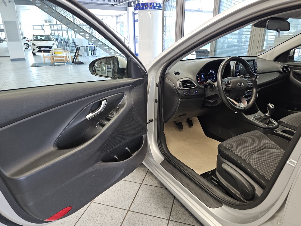 Hyundai i30 Kombi bei Hoffmann Automobile in Wolfsburg kaufen und sofort mitnehmen - Bild 19