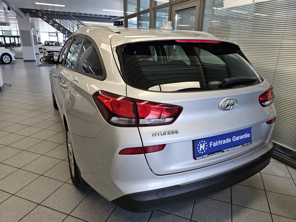 Hyundai i30 Kombi bei Hoffmann Automobile in Wolfsburg kaufen und sofort mitnehmen - Bild 4