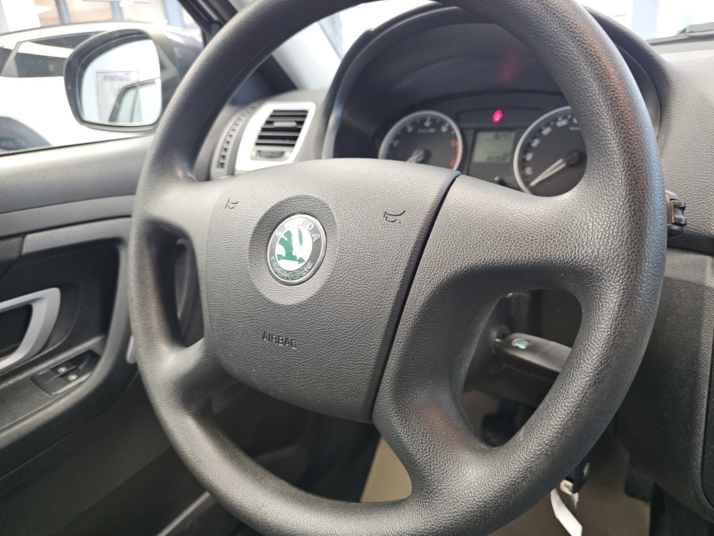 Skoda Fabia bei Hoffmann Automobile in Wolfsburg kaufen und sofort mitnehmen - Bild 10