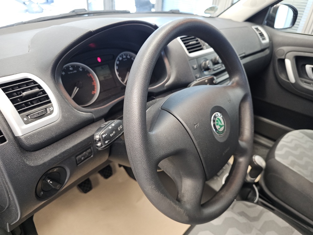 Skoda Fabia bei Hoffmann Automobile in Wolfsburg kaufen und sofort mitnehmen - Bild 13