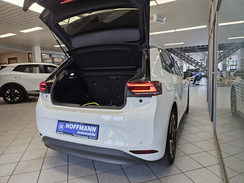 VW ID.3 bei Hoffmann Automobile in Wolfsburg kaufen und sofort mitnehmen - Bild 2