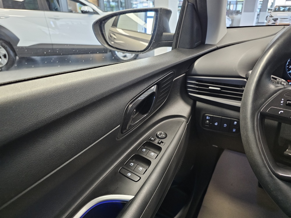 Hyundai i20 bei Hoffmann Automobile in Wolfsburg kaufen und sofort mitnehmen - Bild 18