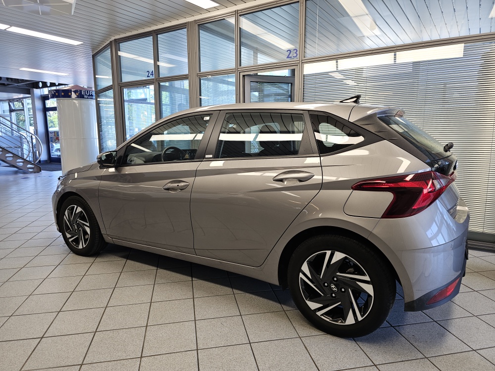 Hyundai i20 bei Hoffmann Automobile in Wolfsburg kaufen und sofort mitnehmen - Bild 23